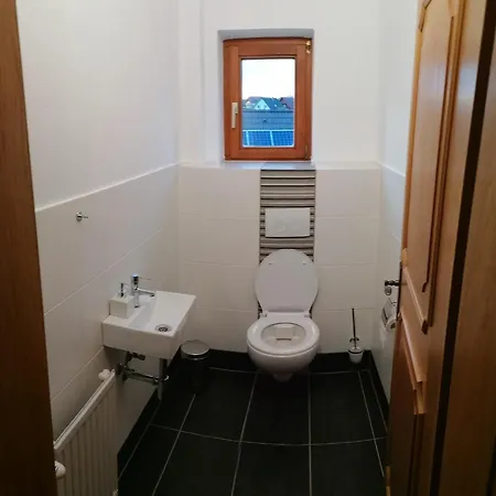 Einfamilienhaus Am Land Ortsteil Mellach Naehe Graz 度假居