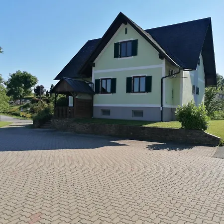 Casa de Férias Einfamilienhaus Am Land Ortsteil Mellach Naehe Graz