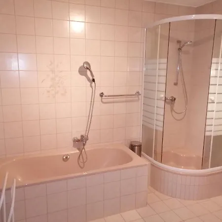 Einfamilienhaus Am Land Ortsteil Mellach Naehe Graz 度假居 *