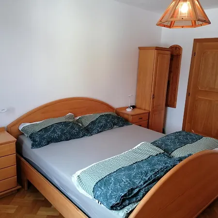 Casa de Férias Einfamilienhaus Am Land Ortsteil Mellach Naehe Graz *